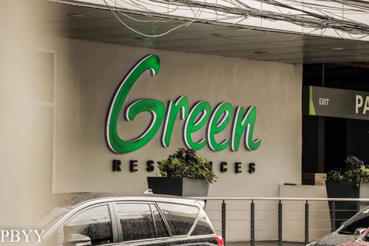 Stays At Green Residences 1 Studio Room Couples Bed With Complimentary Breakfast For 2 Manila Exterior foto